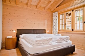 Bed room 1