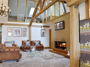 Characterful exposed timber frame throughout | Carr End Barn A, Stalmine, near Poulton-le-Flyde