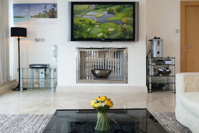 The Finest Apartment in Galway - Luxury Penthouse - City Center Location -4 Bed 