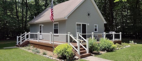 Cottage with new, larger deck - 2022