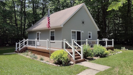 Cottage with new, larger deck - 2022