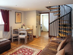 Living room/dining room | 2 West Cottage - West Cottages, Forest of Dean