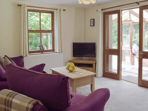 Comfortable living area | Woodpecker Rest, Llechryd, near Cardigan