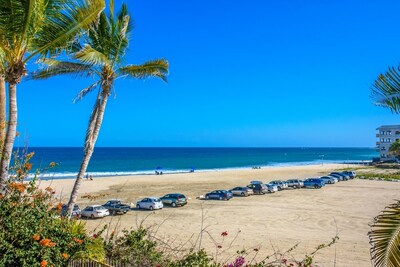 Beachfront, Private Pool, close to Downtown San Jose