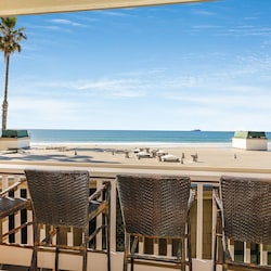 Sunny skies and blue water all. day. long.