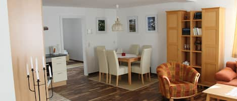 Familienappartement Ötscherbär-Wohnzimmer mit Küche