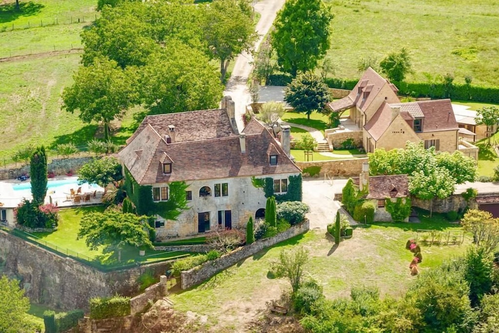 Picture of villa