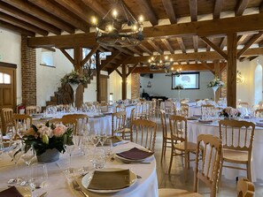 Banquet hall