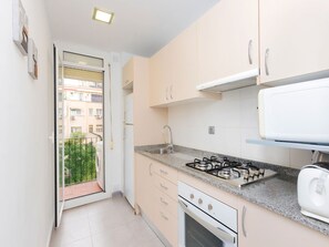 Eigentum, Zimmer, Küche, Gebäude, Grundeigentum, Möbel, Haus, Interior Design, Cabinetry, Countertop