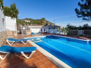 Schwimmbad, Eigentum, Grundeigentum, Freizeit, Urlaub, Haus, Gebäude, Resort, Himmel, Villa