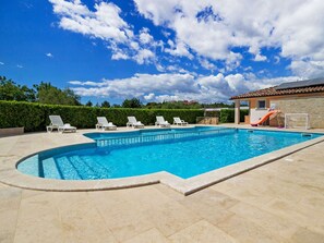 Holiday Home Swimming Pool