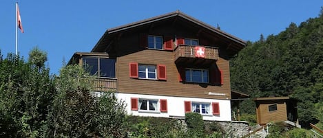 Casa, Propiedad, Casa, Arquitectura, Edificio, Cielo, Barrio Residencial, Bienes Raíces, Árbol, Área Rural