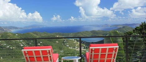 The spectacular view looking out over Coral Bay and beyond. (Jan. 2019 photo)