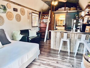 Newly added Queen bed downstairs