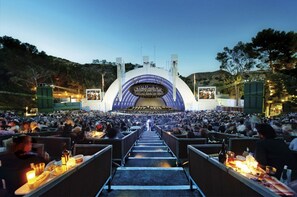 Walk to the Hollywood bowl, avoid dreadful parking lot fees and traffic