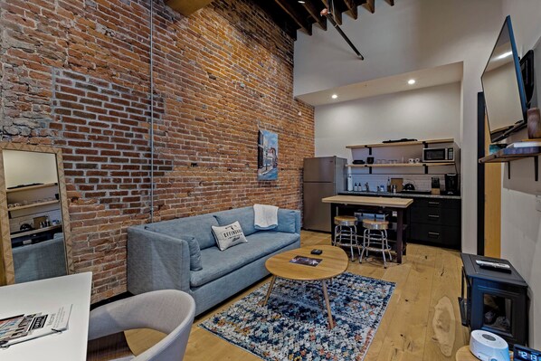 Living Room (1)