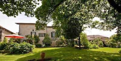 Bed and Breakfast in Dordogne country setting where good food is priority