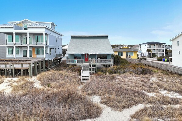 Exterior - Oceanfront / Beach Access