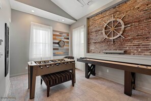 Spielezimmer