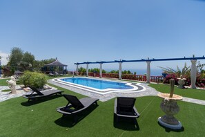 Plenty of sun loungers available