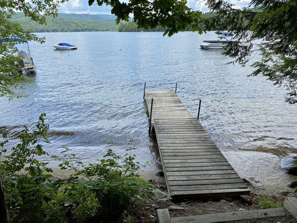 lots of shoreline to find private space
