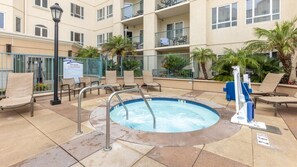 Club Wyndham Oceanside Pier Resort_4.jpg
