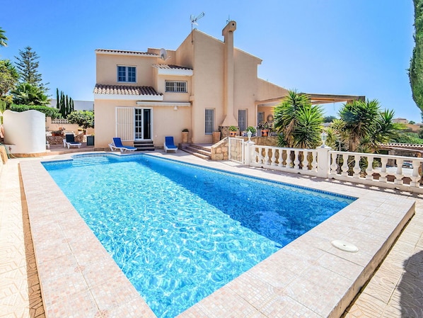 Blue, Swimming Pool, Leisure, Resort, Eco Hotel, Vacation, Villa, Estate, Hotel