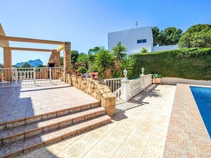 Swimming Pool, Shade, Fence, Resort, Landscaping, Design, Villa, Eco Hotel, Hacienda