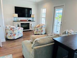 Lower Level Sitting Room 
