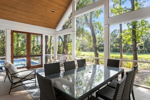 Screened in Porch