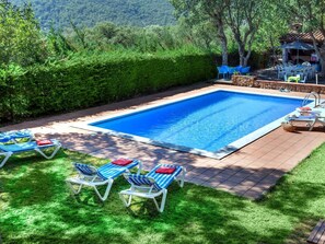 Piscine, Propriété, Herbe, Arrière-Cour, Loisir, Cour, Rectangle, Maison, Balancelle, Immobilier
