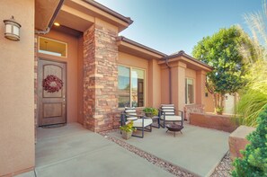 Home Exterior | Front Porch