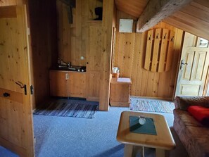 FeWo ohne Balkon-wohnzimmer-kleine-wo