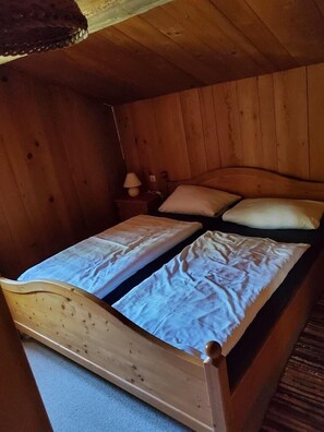 FeWo ohne Balkon-schlafzimmer-kleine-wohnung-2