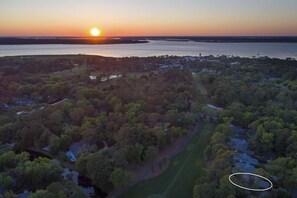 Heritage Hideaway - Pet-Friendly Vacation House in Hilton Head - Heritage Week - Fairway Views