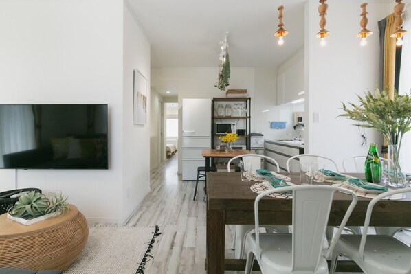 We guarantee you a comfortable stay. Enjoy your own "alternative life". We guarantee you a comfortable stay. Enjoy your own "alternative life".