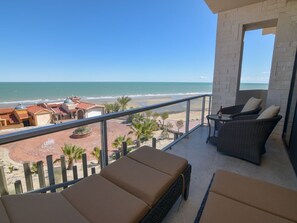 La Hacienda Vacation rental Casa Playa Vista - beach view