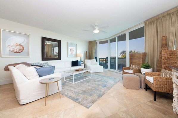 Caribe Resort D211 Living Room