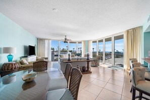 Caribe Resort B210 Dining Area