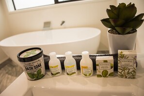 Bathroom amenities