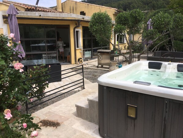 Bubbelpool utomhus