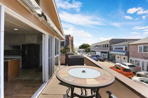 Just down the street is the famous Balboa Island Ferry that can take you to beaches on the Peninsula