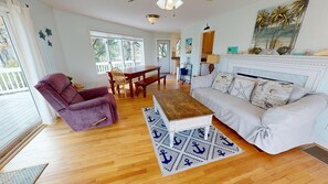 1505-Forrest-Living Room