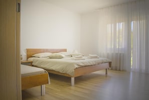 Sleeping area. sleeping room 1