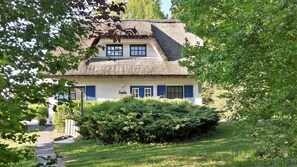 Außenansicht des Gebäudes. Haus-Zauberblau