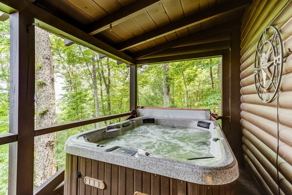 Bain à remous extérieur