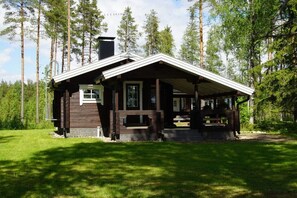 Area that directly surrounds the property. Lakeside sauna