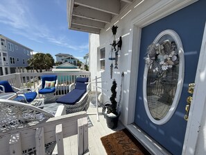 Bayside patio