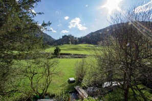 Ausblick aus dem Fenster. Ihr Ausblick vom Balkon