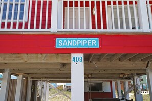 Sandpiper, Signature Properties